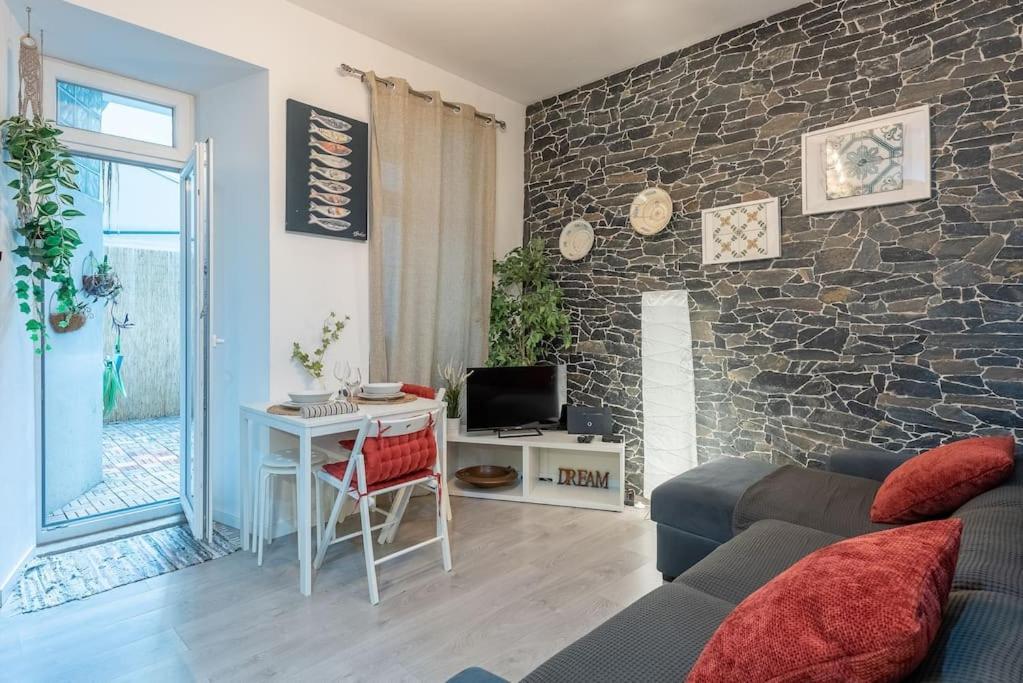 Modern Rustic Apartment In Graca Lisboa Kültér fotó