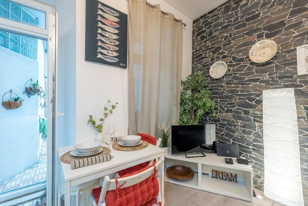 Modern Rustic Apartment In Graca Lisboa Kültér fotó